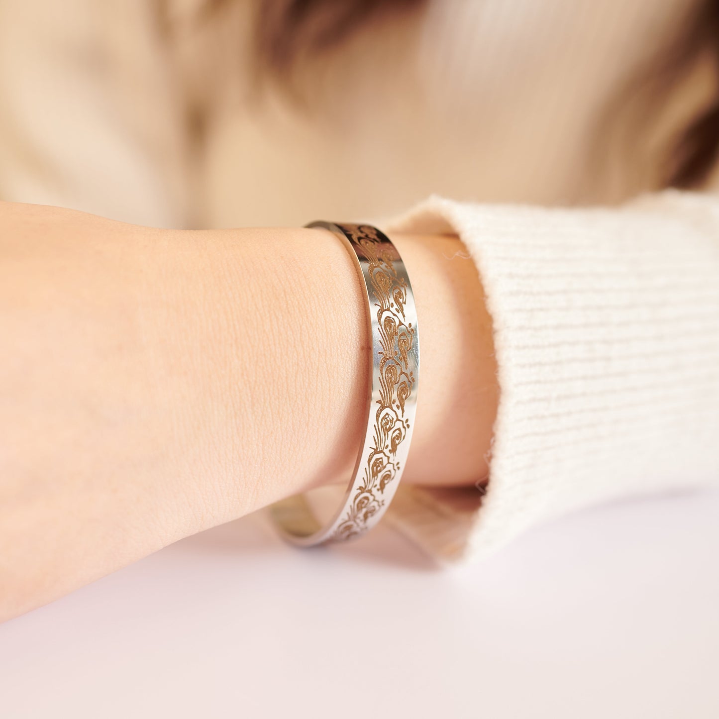 Para mi hija "Abraza la lluvia" - Juego de regalo de pulsera grabada 