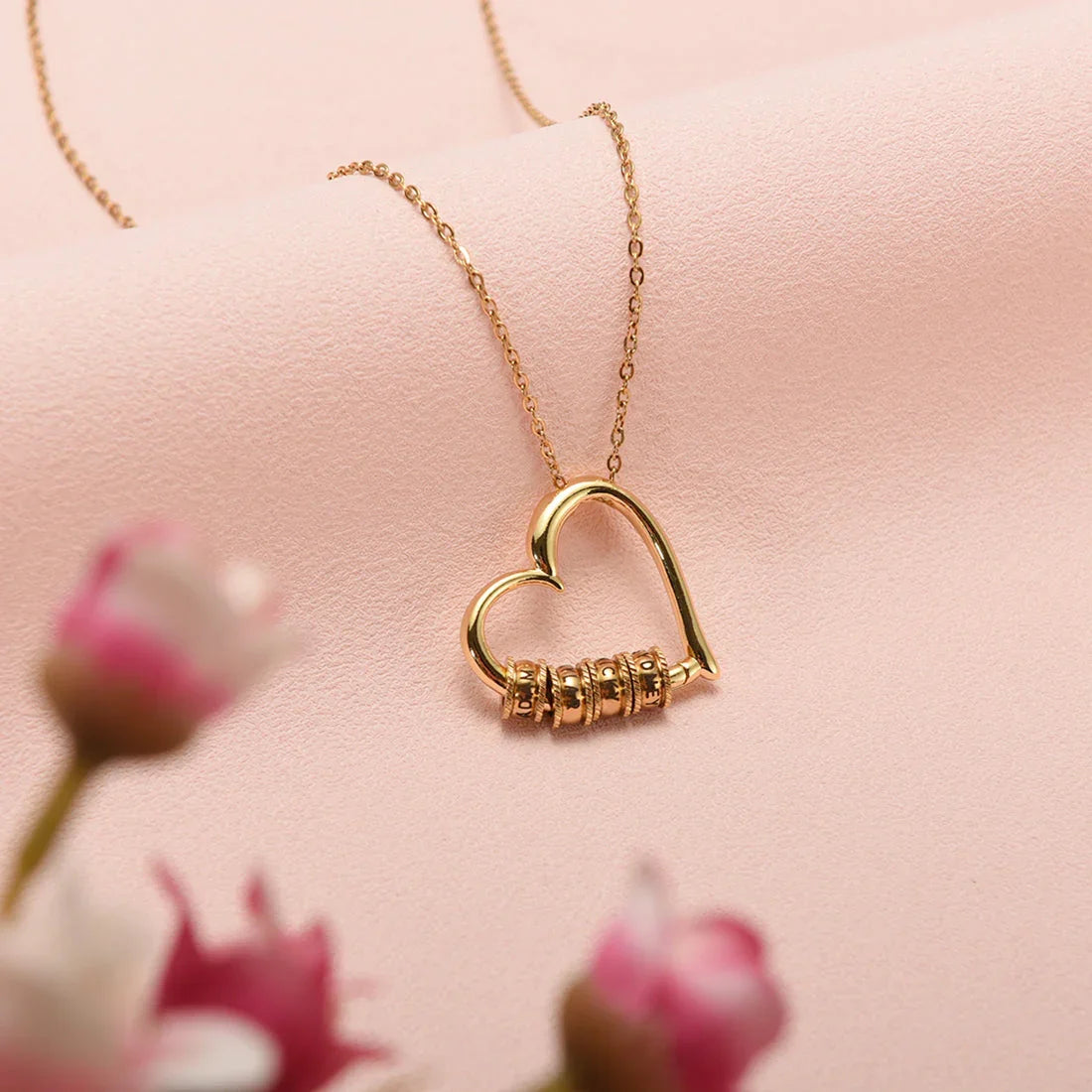 Corazón de nuestra familia: collar personalizado con caja de lujo Forever Rose
