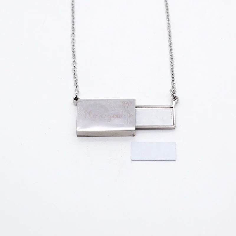 Collar con foto y carta de amor en caja Forever Rose